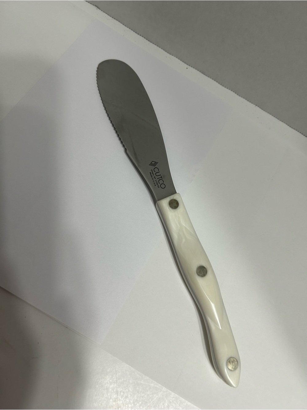 Cutco #1769 Pearl White Serrated Mix And Spread Slice Spatula Spreader 5" Knife